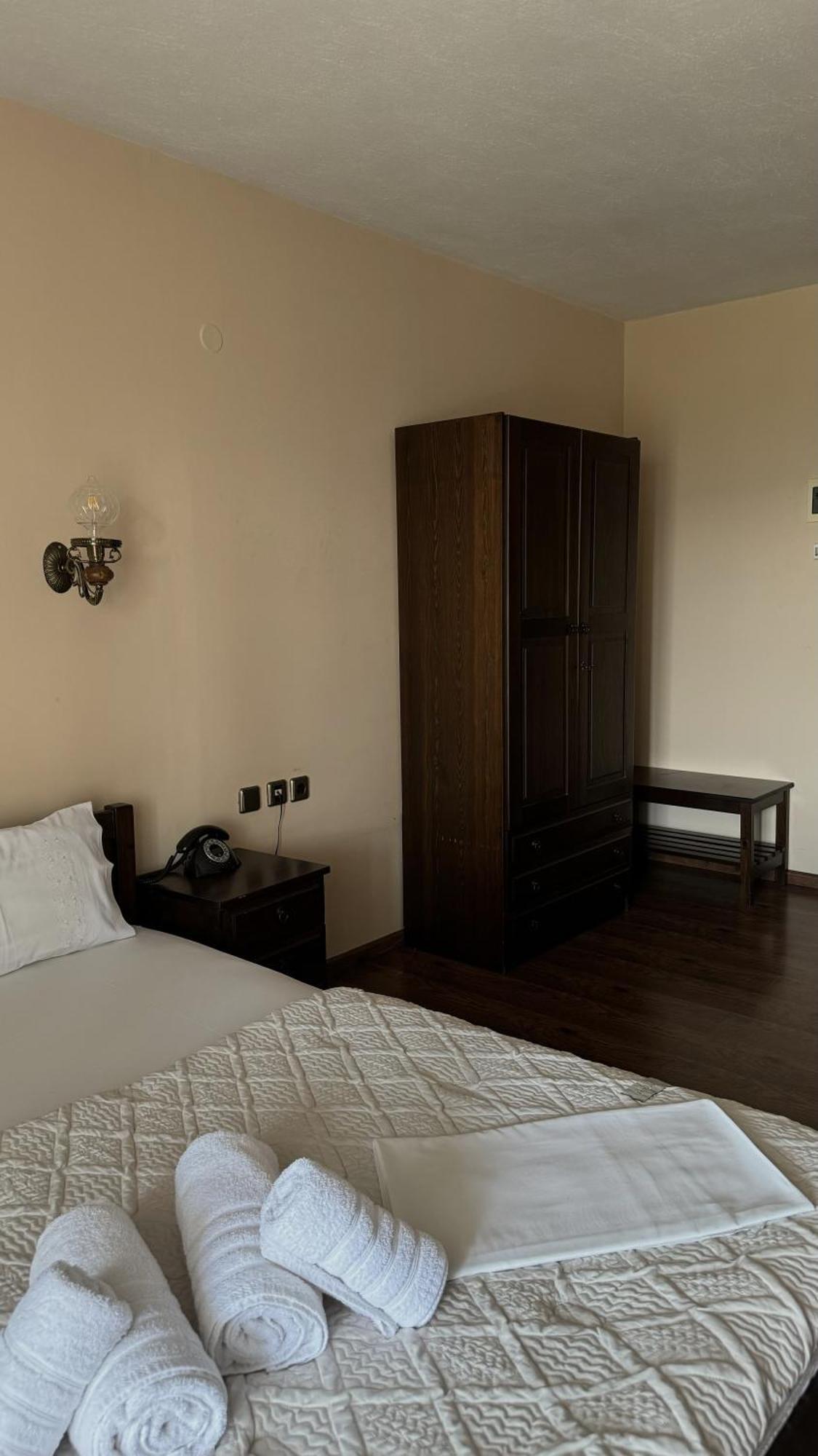 Guesthouse Kastro Edessa Eksteriør billede